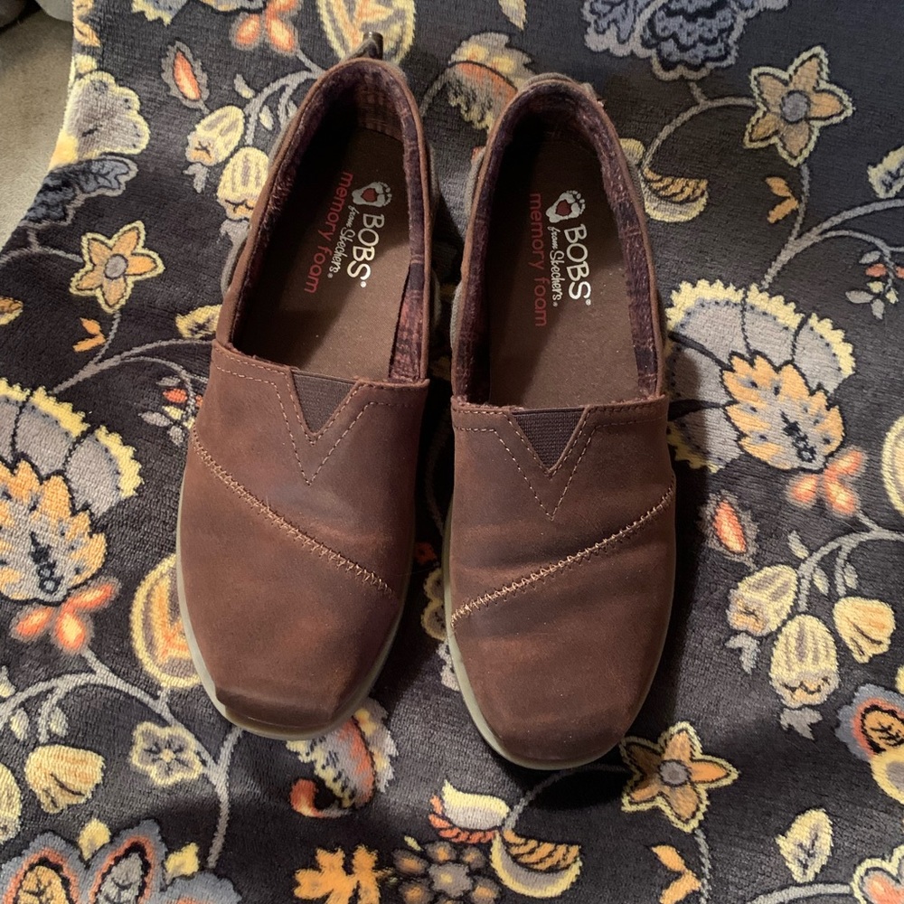 BOBS from Skechers. Size 7.5 EUC.